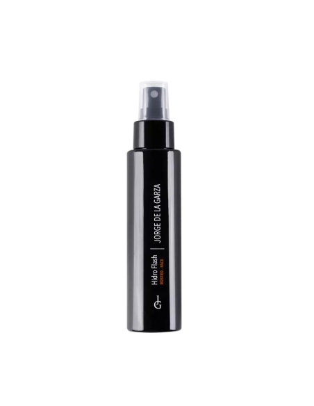 Spray fijador de maquillaje suave y protector para pieles sensibles en tratamiento.