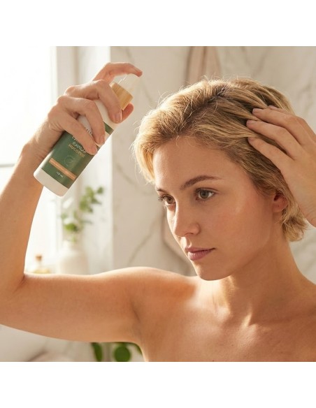 Fórmula específica para frenar la caída y potenciar un cabello más fuerte