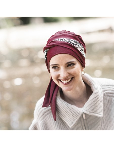 Turbante Oncológico Smooth Ikat Burdeos – Carebell Headwear