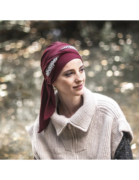 Turbante Oncológico Smooth Ikat Burdeos – Carebell Headwear