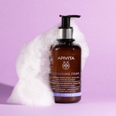 Crema espuma limpiadora APIVITA para rostro y ojos en pieles sensibles 2