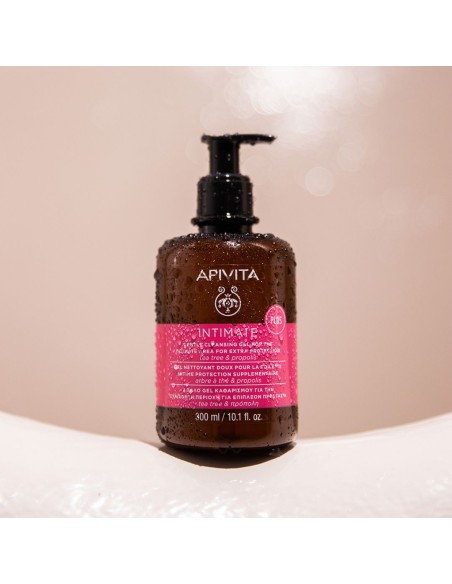 Gel limpiador suave para la zona íntima con pH 5.0 de Apivita.