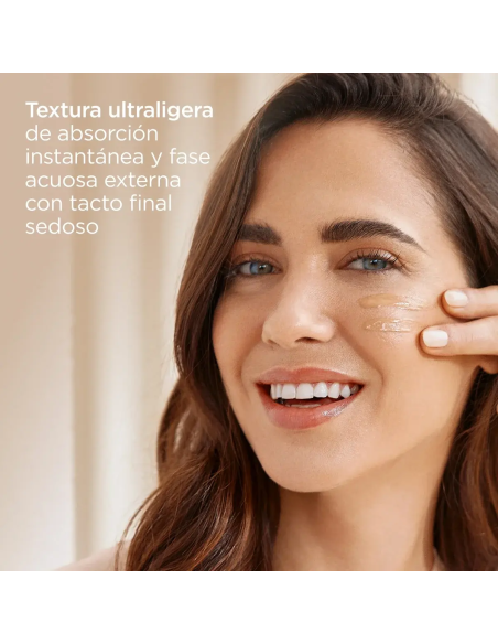 Fotoprotección facial avanzada SPF 50 apta para ojos sensibles gracias a su tecnología Safe-Eye Tech.