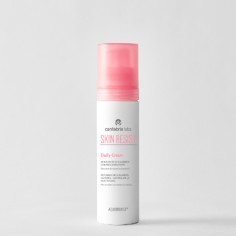 Crema facial calmante e hidratante ideal para la estética oncológica.