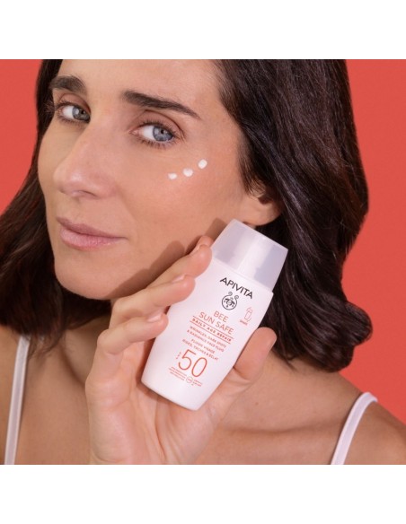 Alta protección solar facial con acción correctora de arrugas.