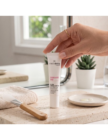 Cosmética médica Mediderma para rejuvenecer la mirada en Oncoestética.