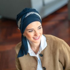 Pañuelo Oncológico Smooth Ikat Navy · Tejido de Bambú ·...