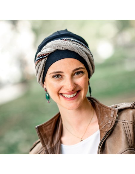 Turbante Oncológico Elegance Knit Blue en Tejido de Bambú · Carebell Headwear