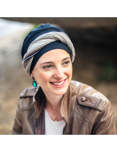 Turbante Oncológico Elegance Knit Blue en Tejido de Bambú · Carebell Headwear