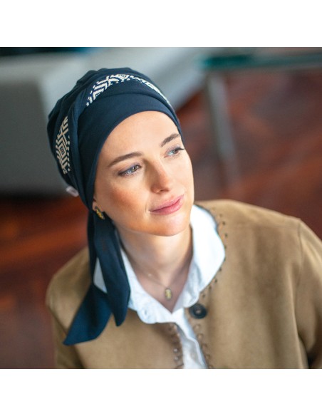 Pañuelo Oncológico Smooth Ikat Navy · Tejido de Bambú · Carebell Headwear