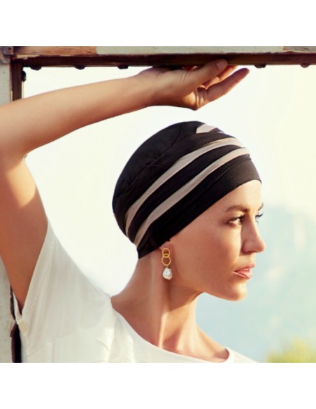 Turbante básico y cómodo para alopecia de la marca Christine Headwear.