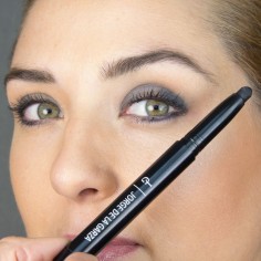 Maquillaje para ojos sensibles libre de parabenos y aceites minerales. 2