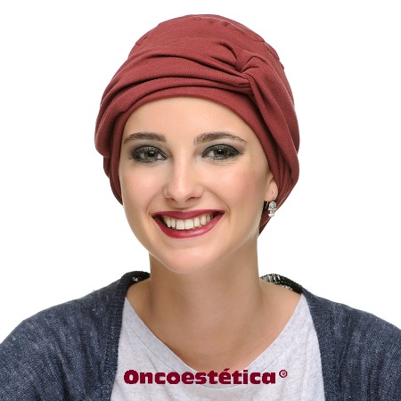 GORROS BÁSICOS DURANTE LA QUIMIOTERAPIA. | Oncoestetica. Todo lo que debes saber sobre Estética